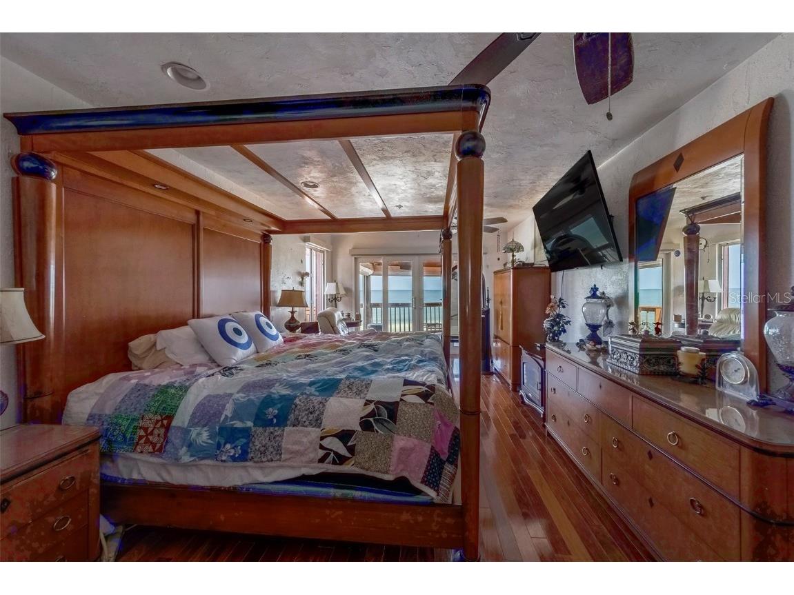 17606 Lee Avenue Redington Shores FL 33708 TB8385131 image53