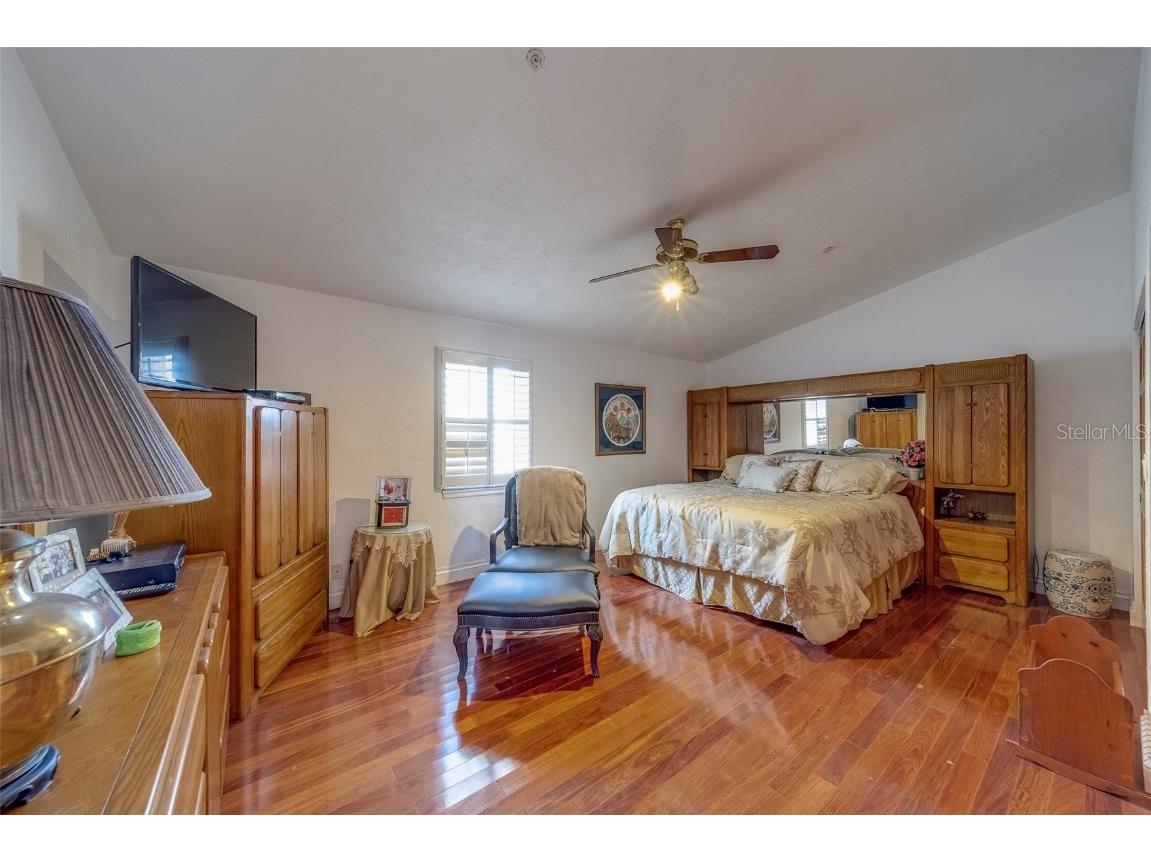 17606 Lee Avenue Redington Shores FL 33708 TB8385131 image69