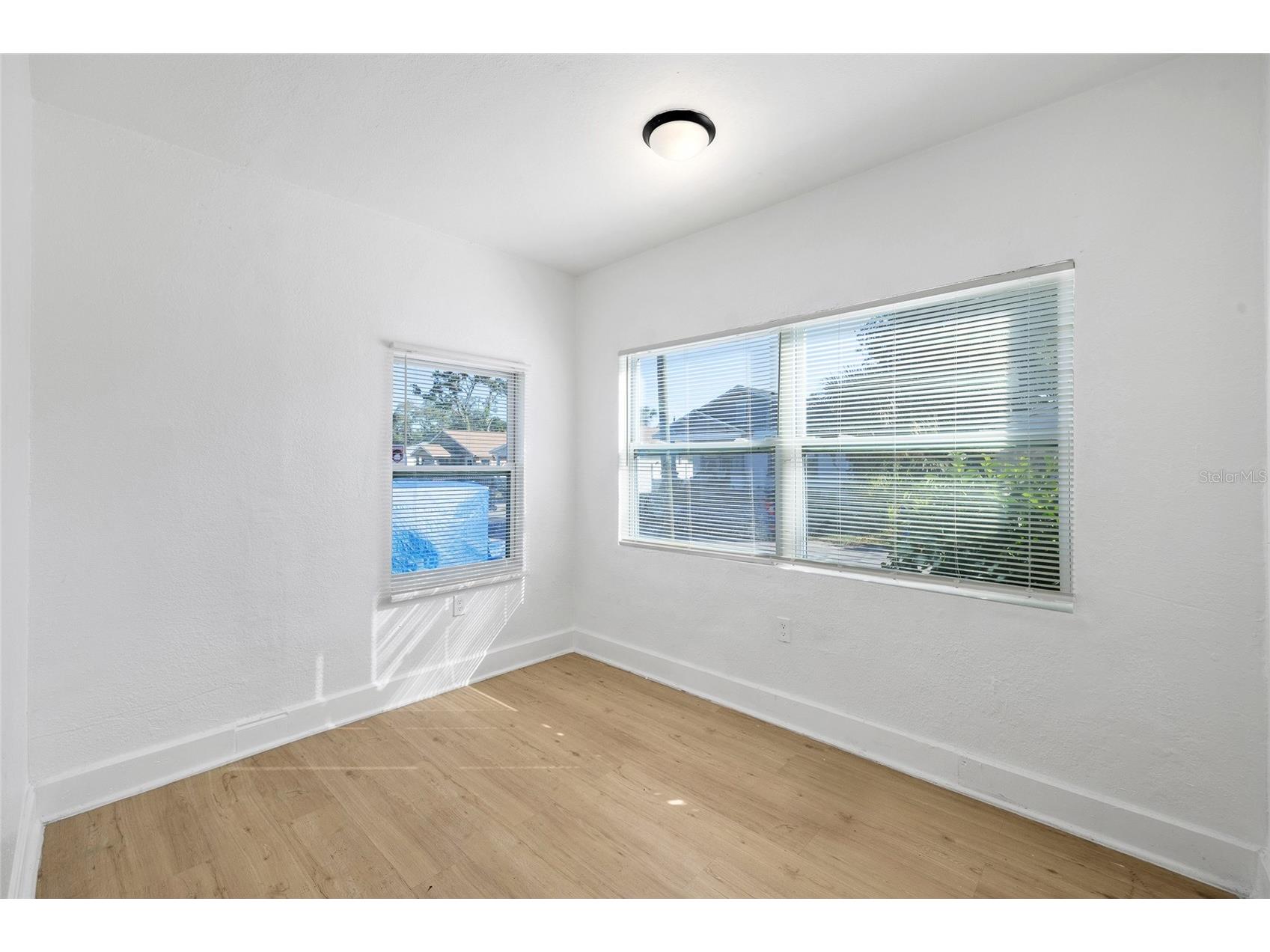 1761 19th Street S Saint Petersburg FL 33712 TB8524207 image9
