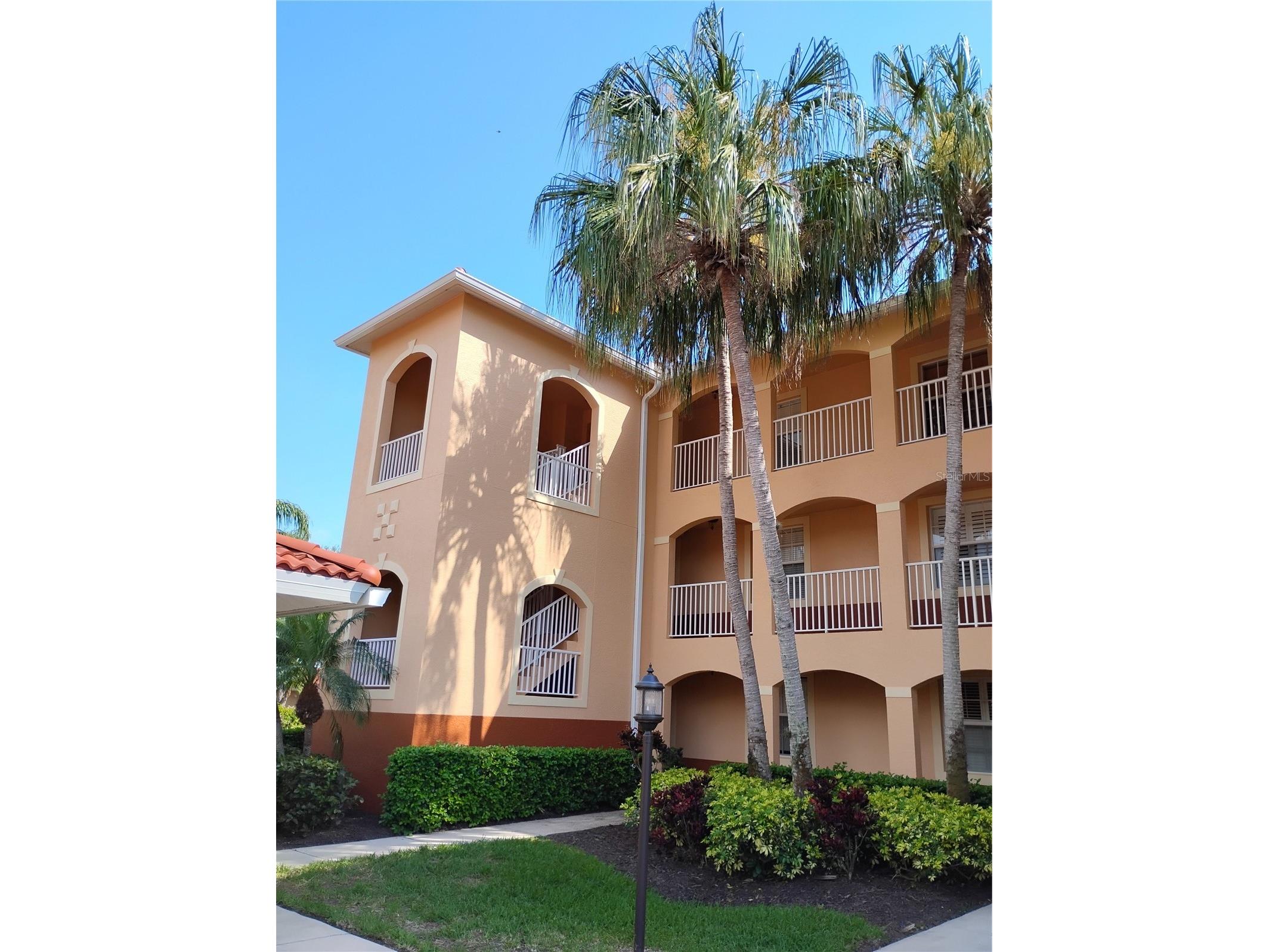 1761 Auburn Lakes Drive #11 Venice FL 34292 R4910981 image3