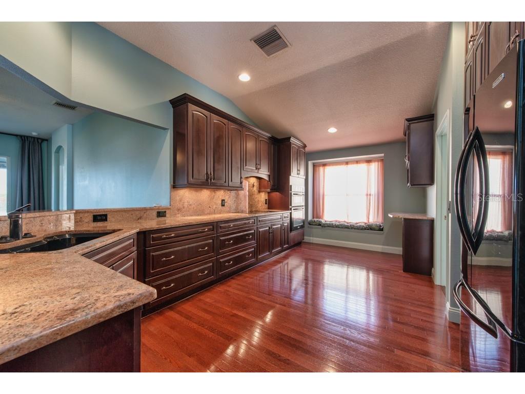 1761 Bonita Bluff Court Ruskin FL 33570 TB8460319 image5