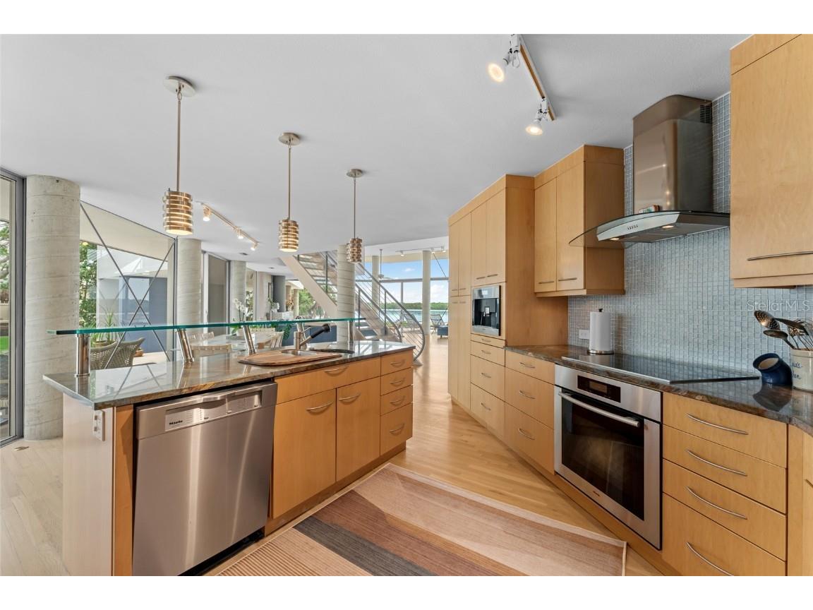 1761 Oceanview Drive Saint Petersburg FL 33715 - GULF OF MEXICO TB8422194 image18