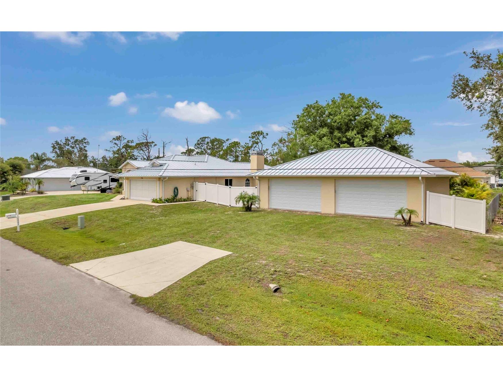 1761 Okolona Street North Port FL 34287 C7528023 image3