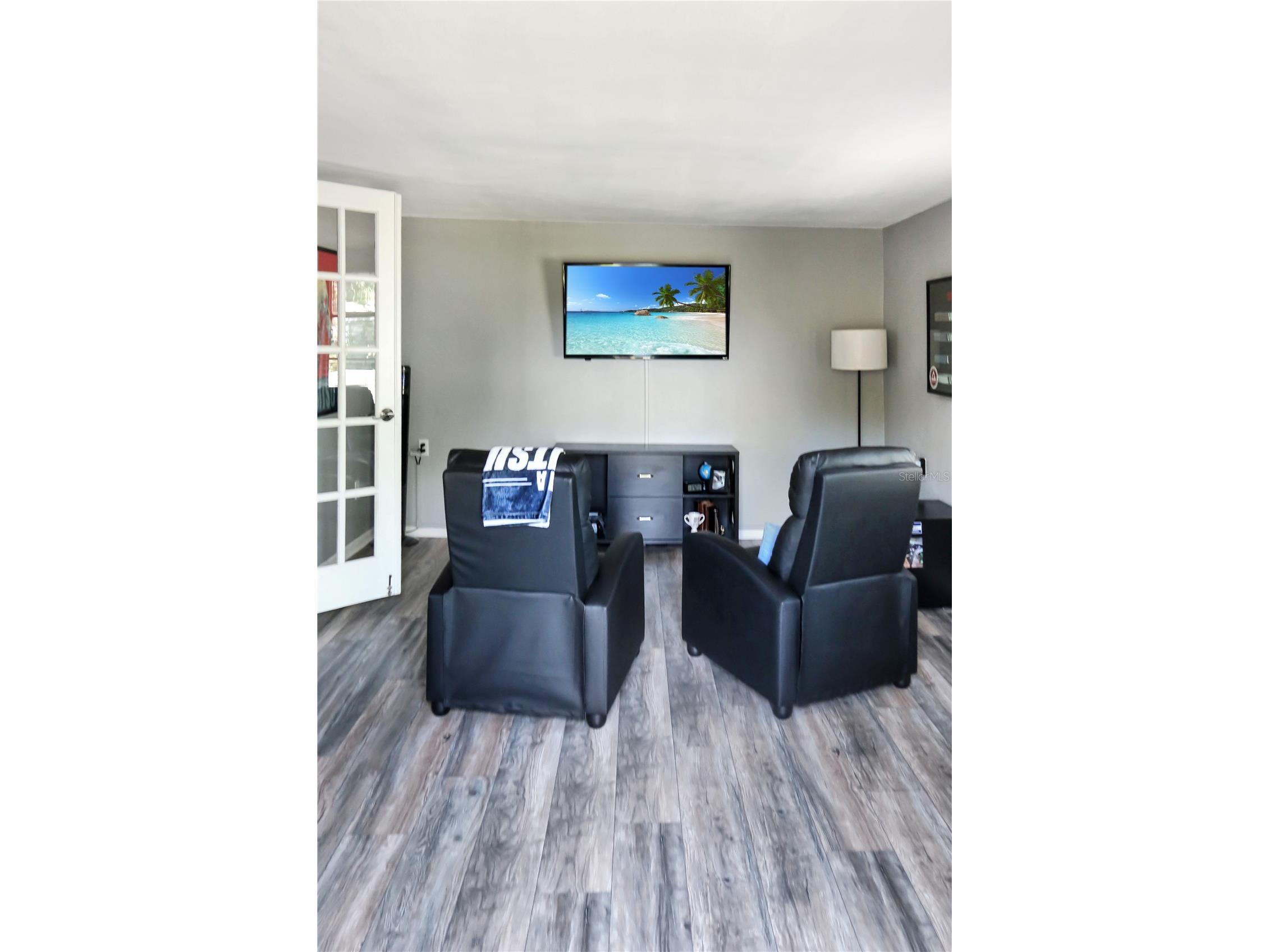 1761 Owen Drive Clearwater FL 33759 TB8514147 image9