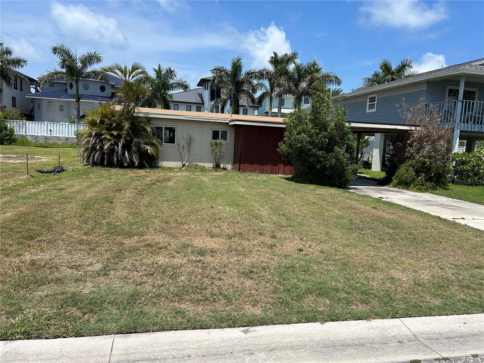 17610 1st Street E Madeira Beach FL 33708 TB8388370 image1