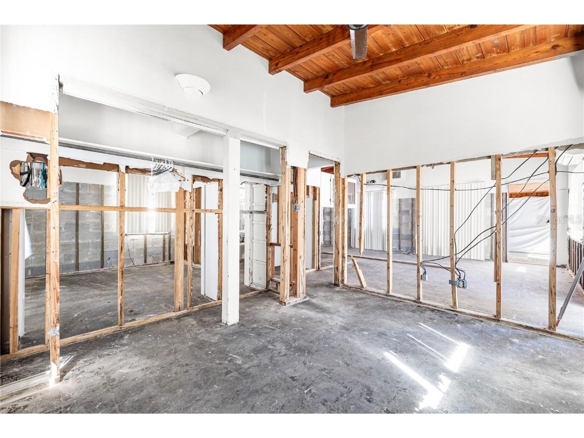 17611 1st Street E Redington Shores FL 33708 TB8445677 image11