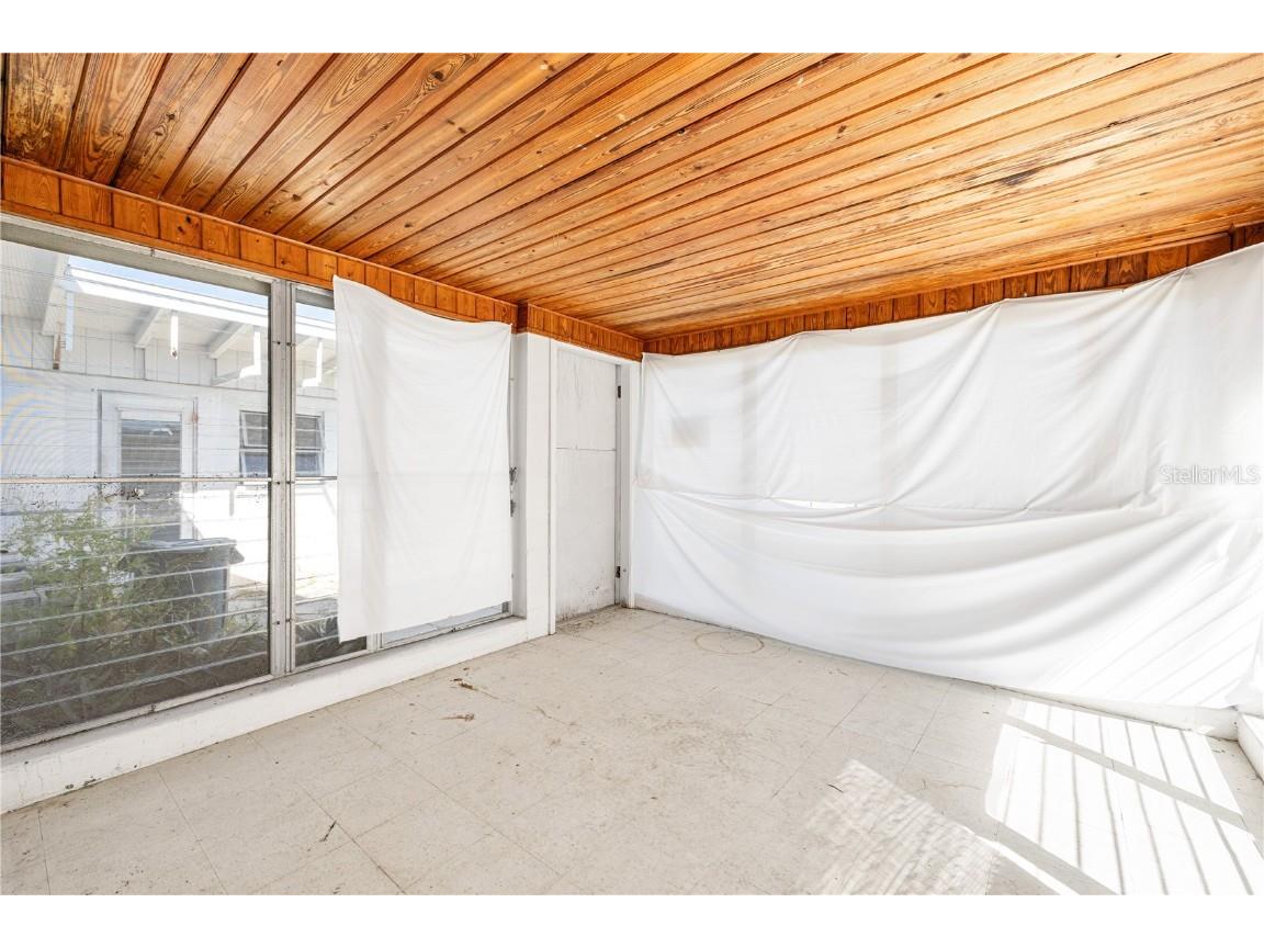 17611 1st Street E Redington Shores FL 33708 TB8445677 image14