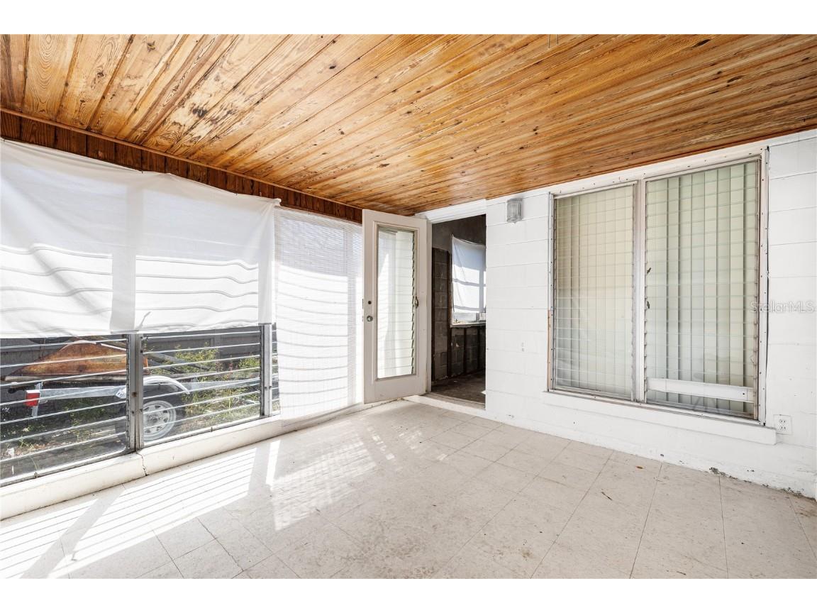 17611 1st Street E Redington Shores FL 33708 TB8445677 image15