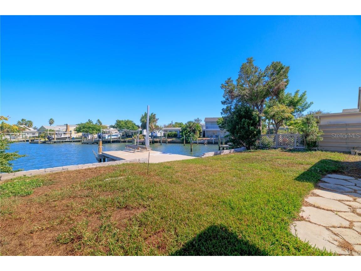 17611 1st Street E Redington Shores FL 33708 TB8445677 image8