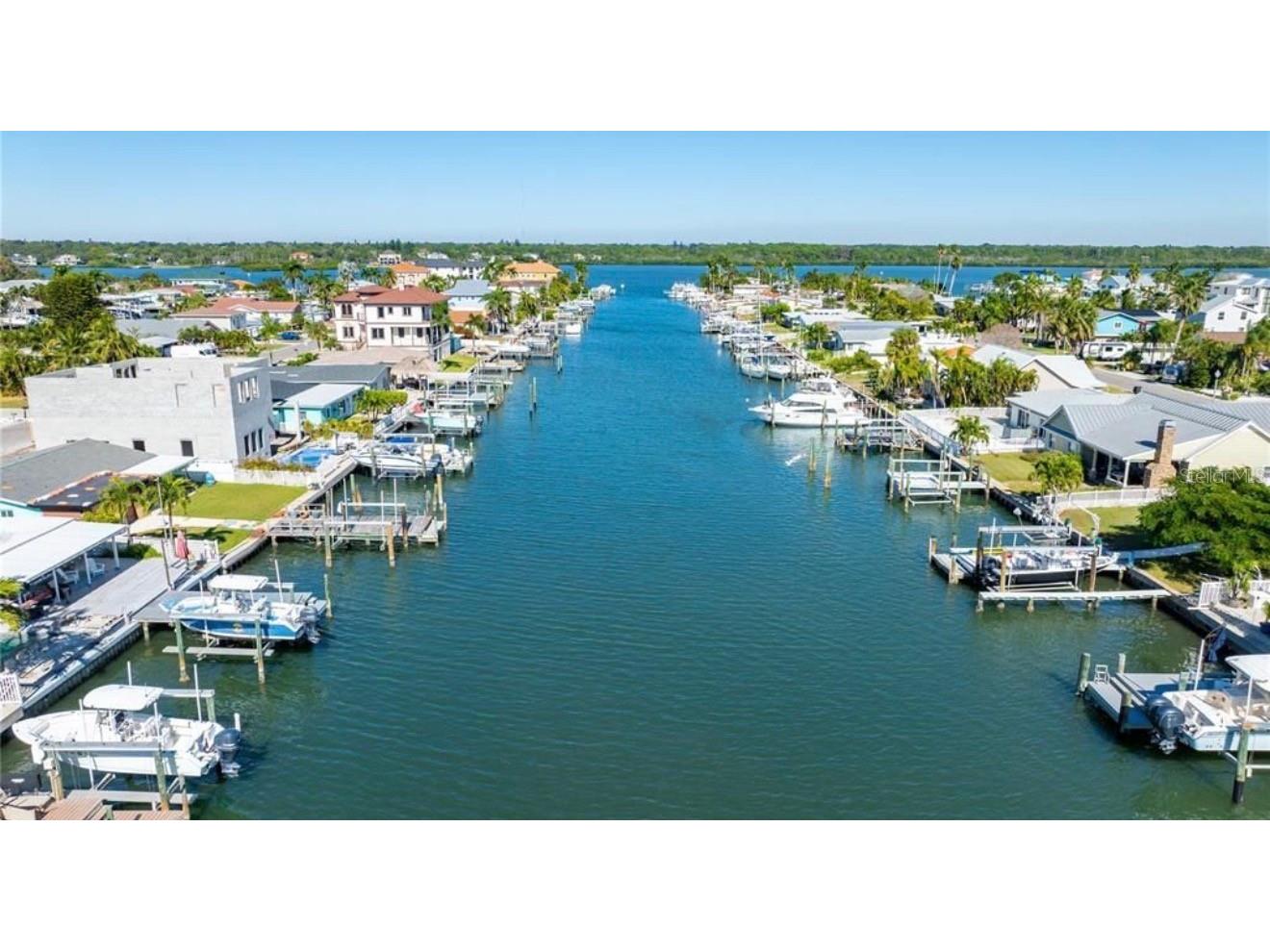 17611 1st Street E Redington Shores FL 33708 TB8467937 image11
