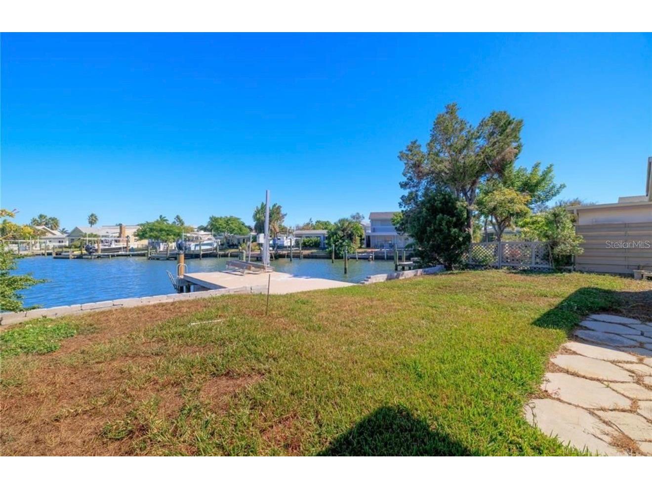 17611 1st Street E Redington Shores FL 33708 TB8467937 image13