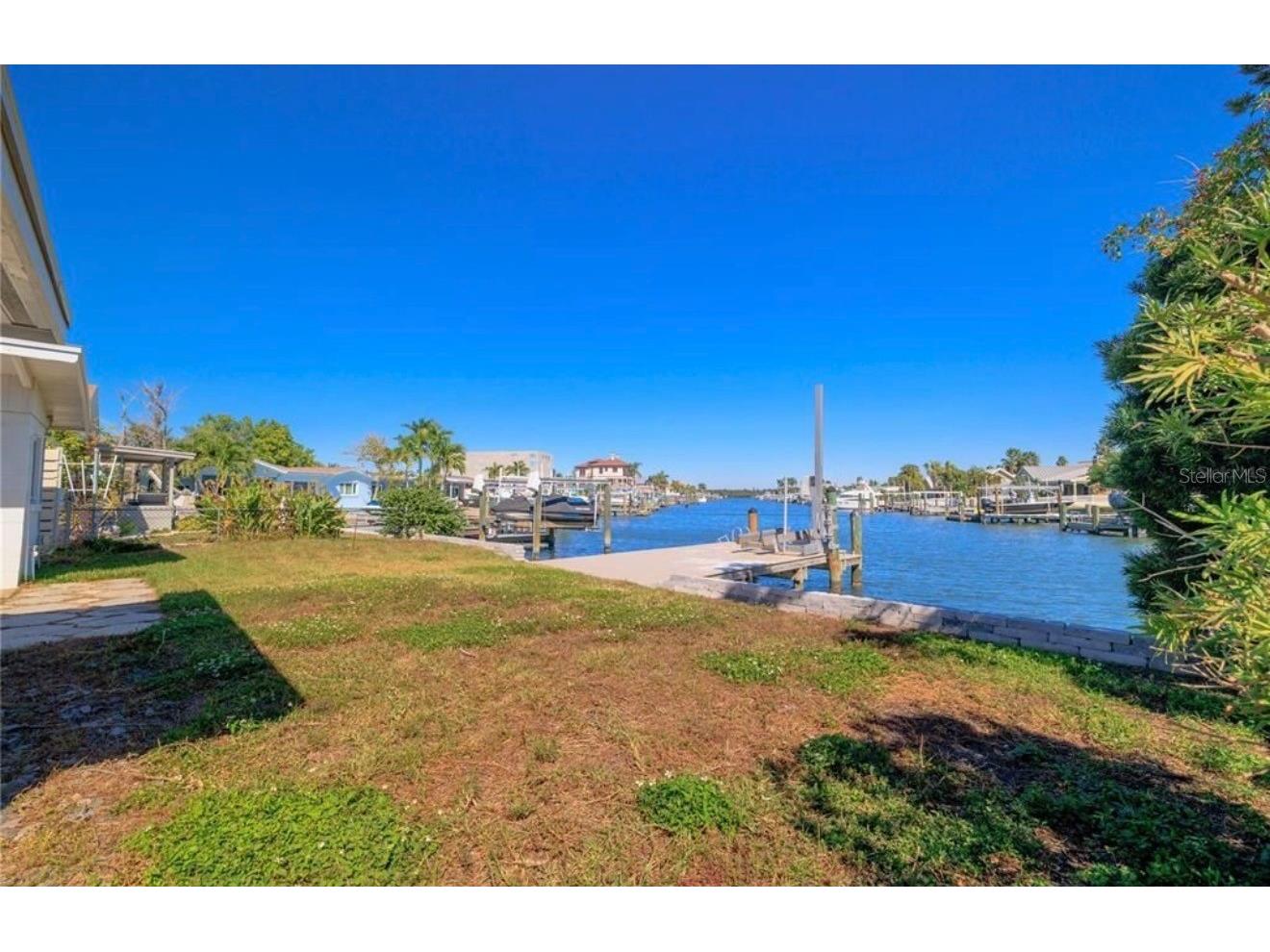 17611 1st Street E Redington Shores FL 33708 TB8467937 image14