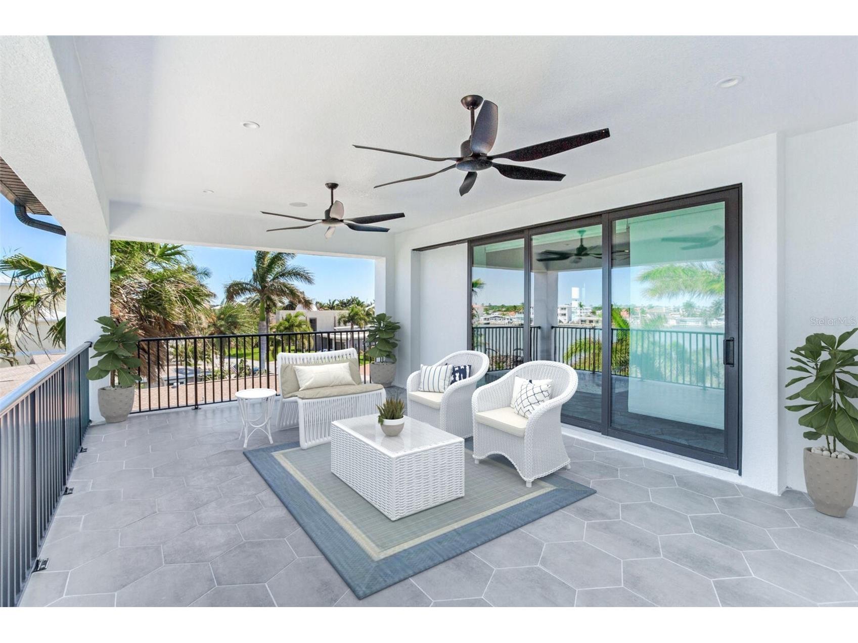 17611 1st Street E Redington Shores FL 33708 TB8467937 image7