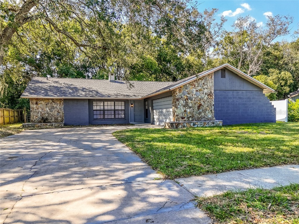 17612 Meadowbridge Drive Lutz FL 33549 TB8312633 image1