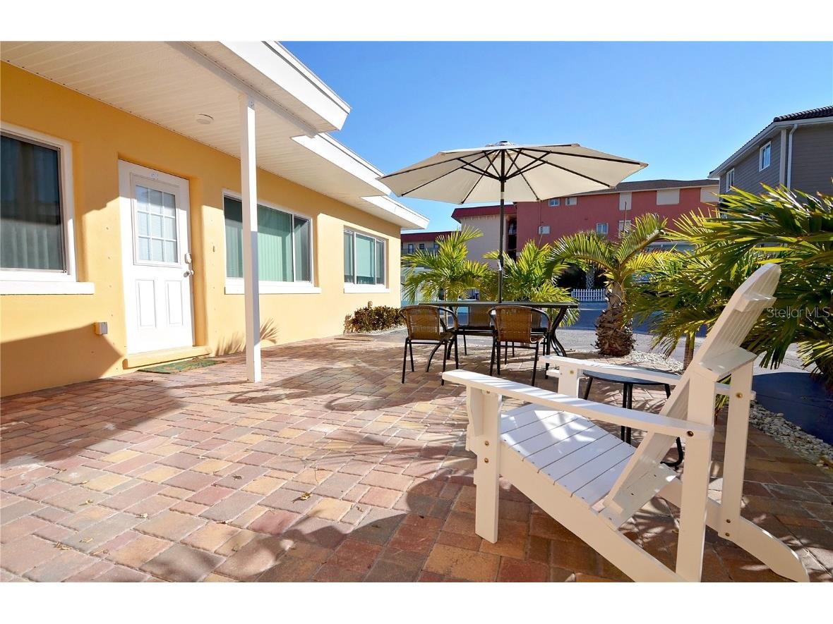 17615 Lee Avenue #B Redington Shores FL 33708 U8240396 image1