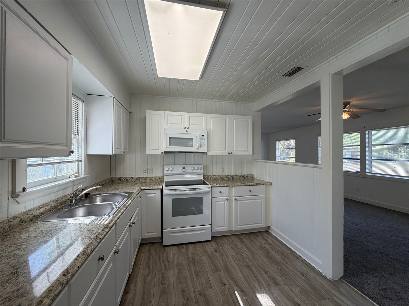 1762 32nd Street Sarasota FL 34234 A4674966 image8