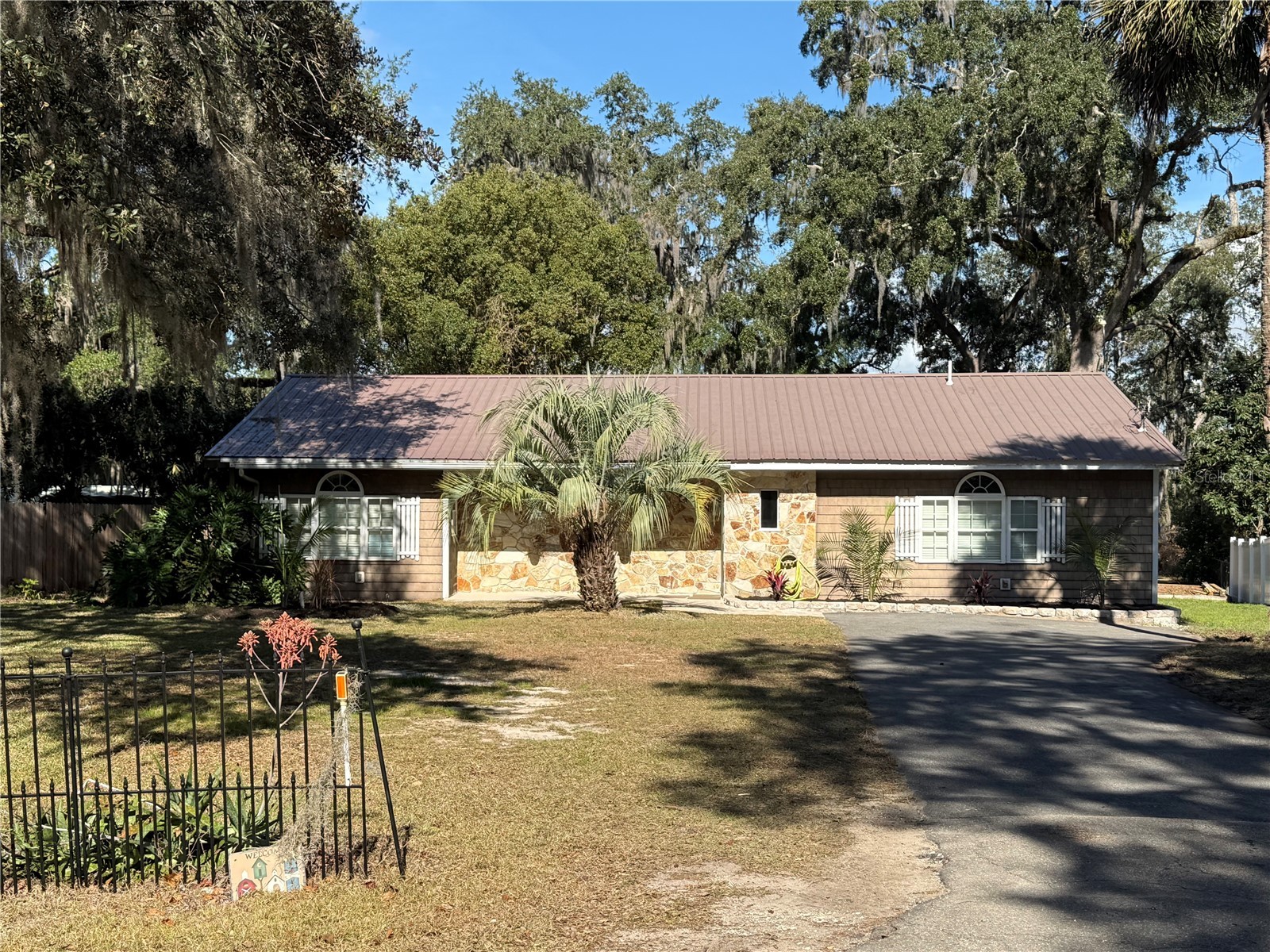 1762 SE 164th Circle Ocklawaha FL 32179 TB8478207 image1