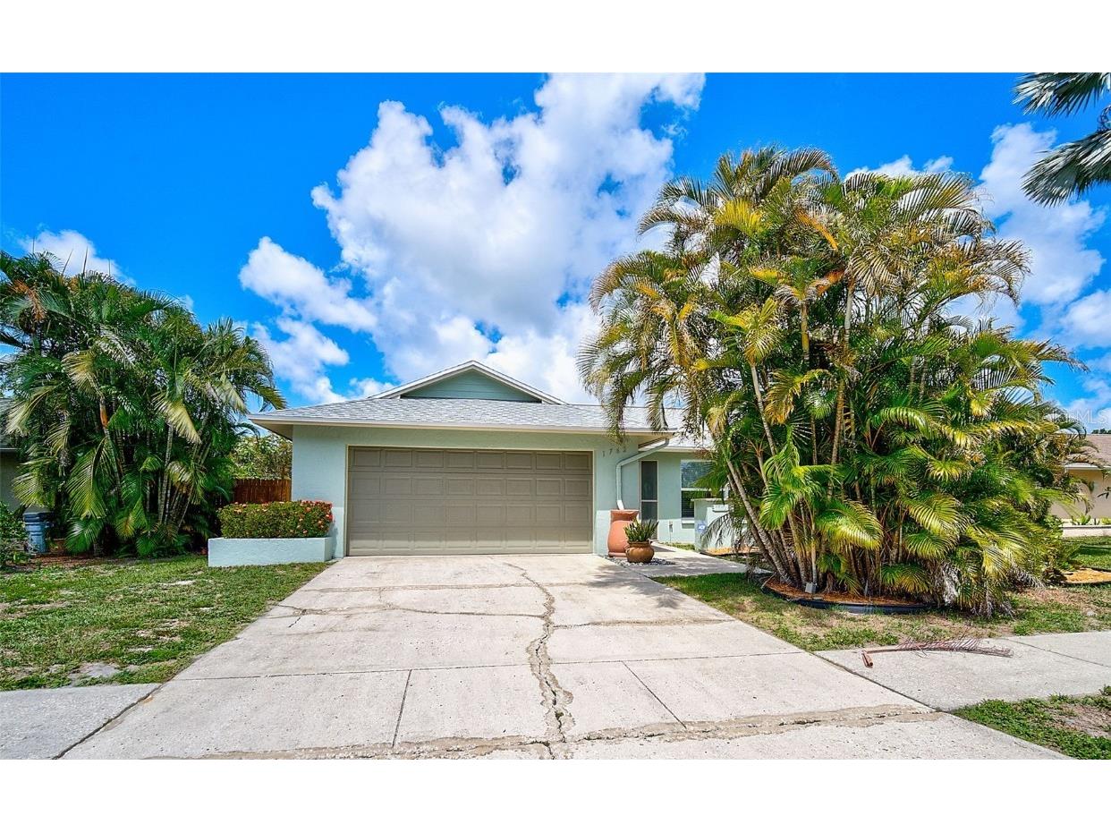 1762 Springwood Drive Sarasota FL 34232 A4573047 image1