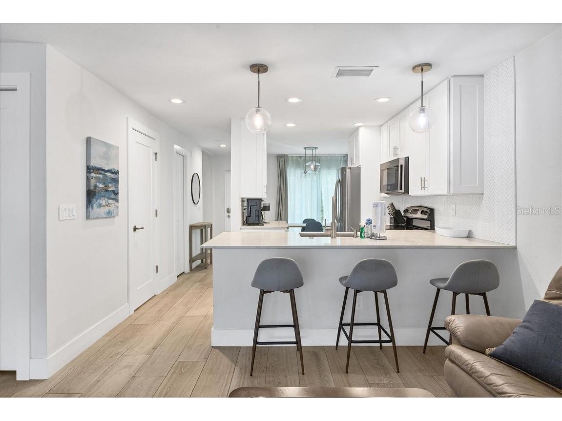 1762 Stickney Point Road #204 Sarasota FL 34231 A4669173 image10