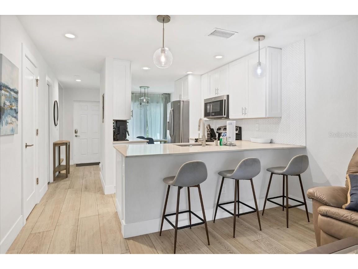 1762 Stickney Point Road #204 Sarasota FL 34231 A4669173 image11