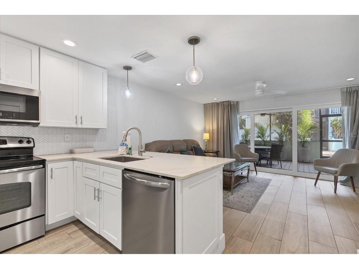 1762 Stickney Point Road #204 Sarasota FL 34231 A4669173 image13