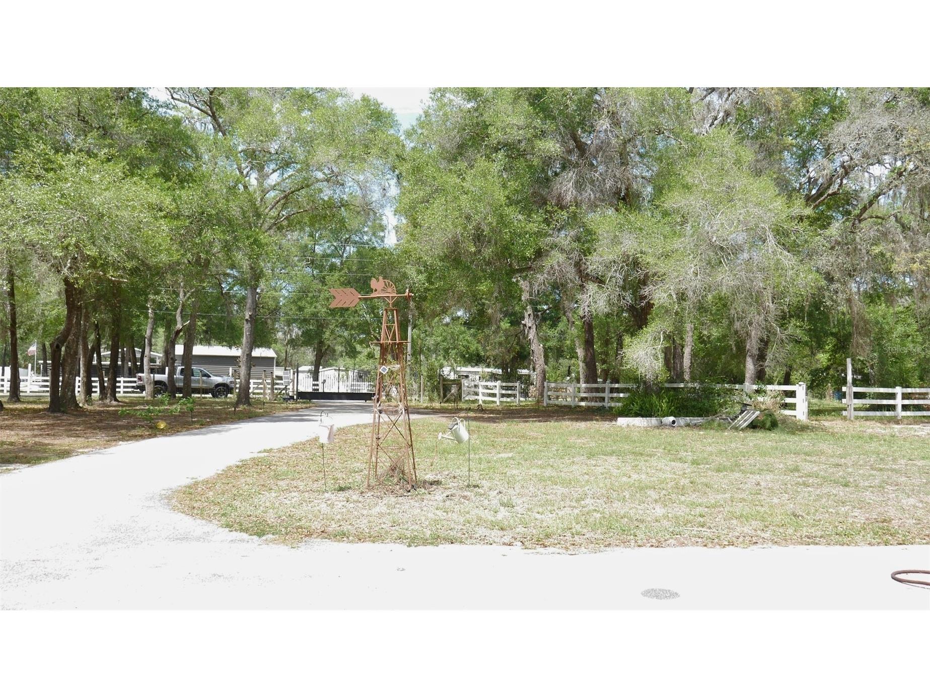 17622 Caufield Road Spring Hill FL 34610 W7884777 image4