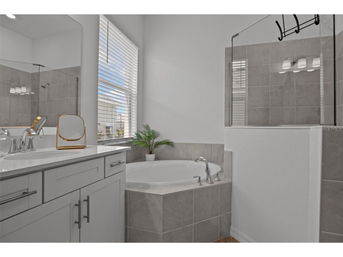 17632 Santorini Court Venice FL 34293 A4654934 image34