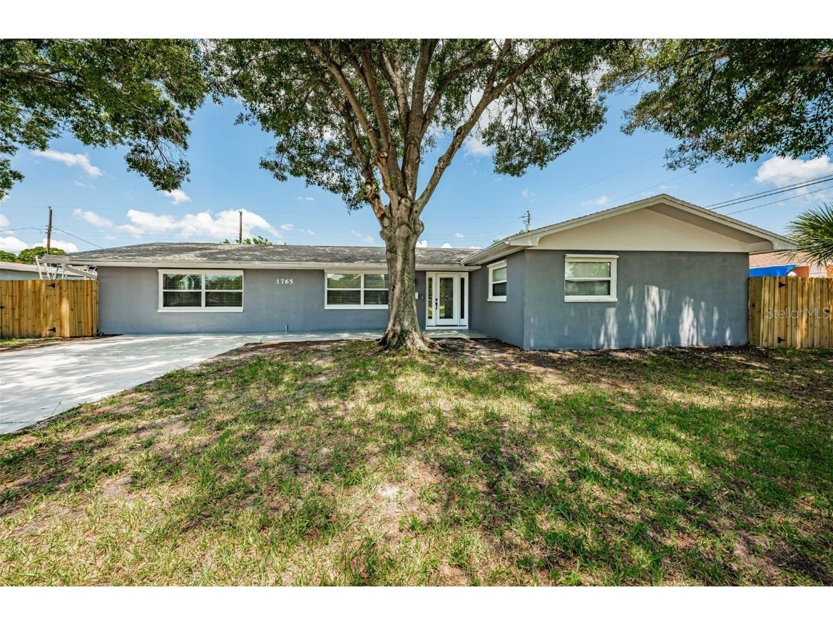 1765 62nd Avenue N Saint Petersburg FL 33702 U8211155 image1
