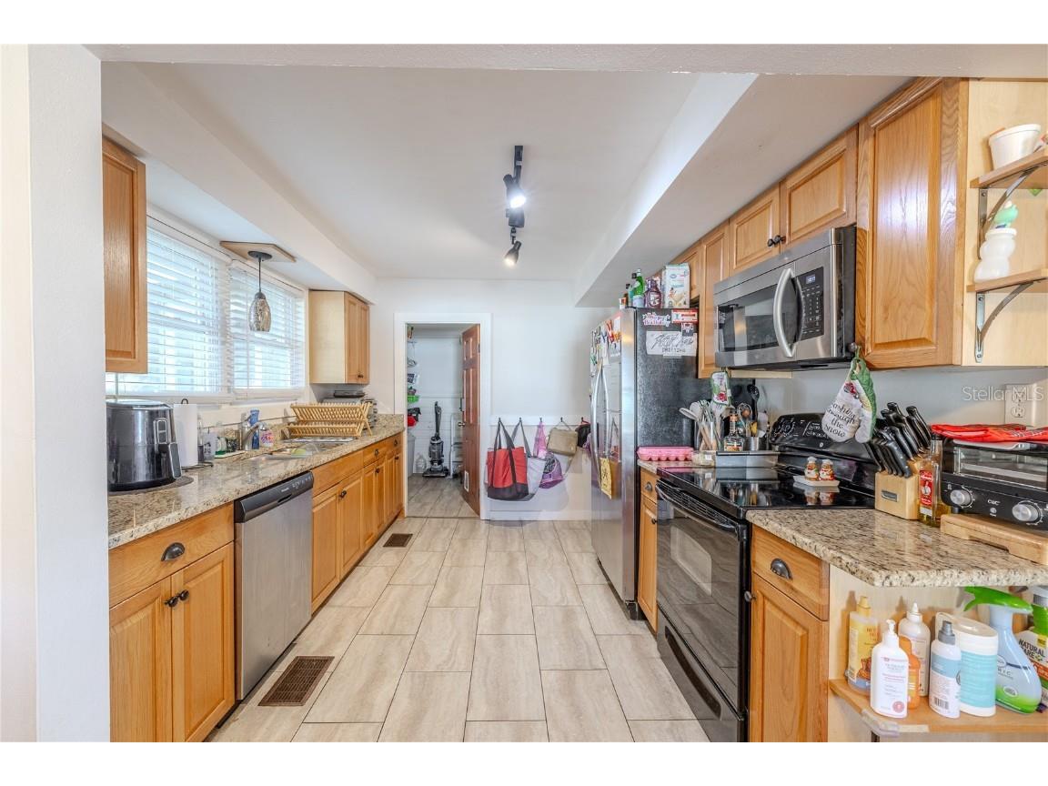 1765 Kings Highway Clearwater FL 33755 TB8451220 image15