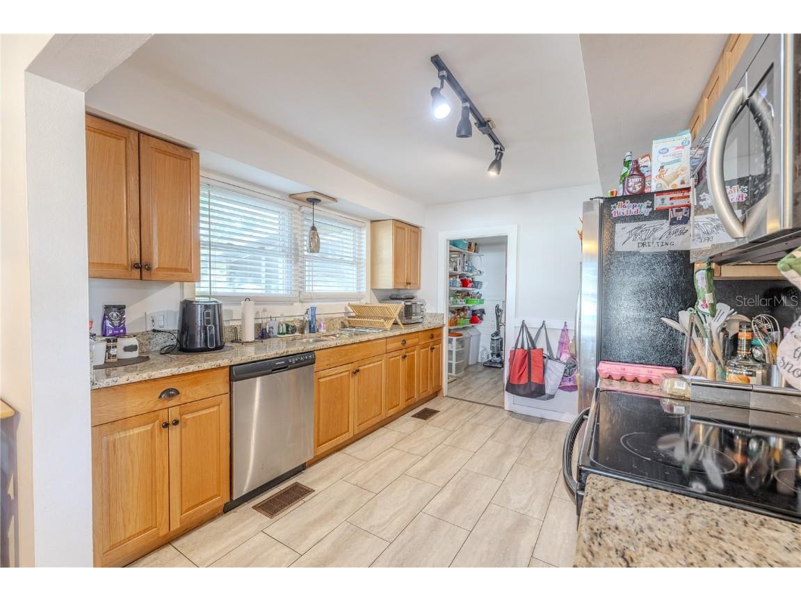 1765 Kings Highway Clearwater FL 33755 TB8451220 image16