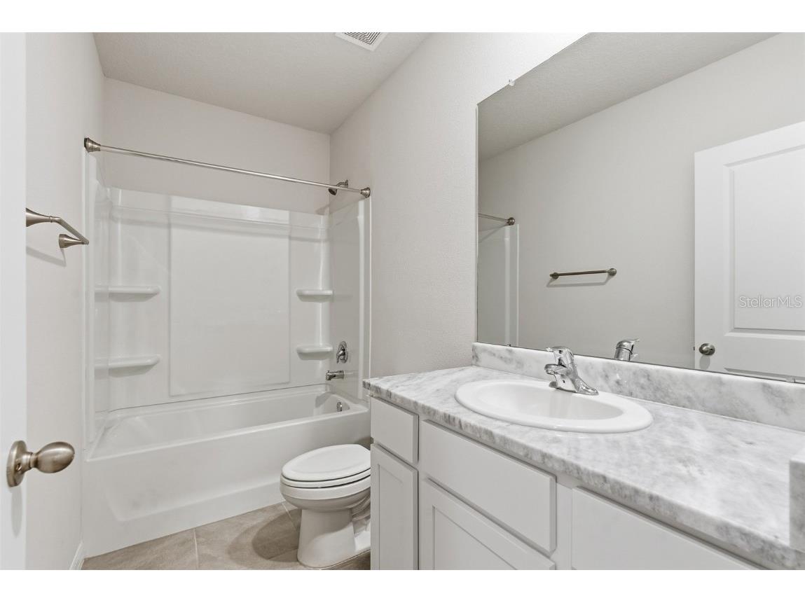 17653 Crescent Moon Loop Bradenton FL 34211 A4670774 image32