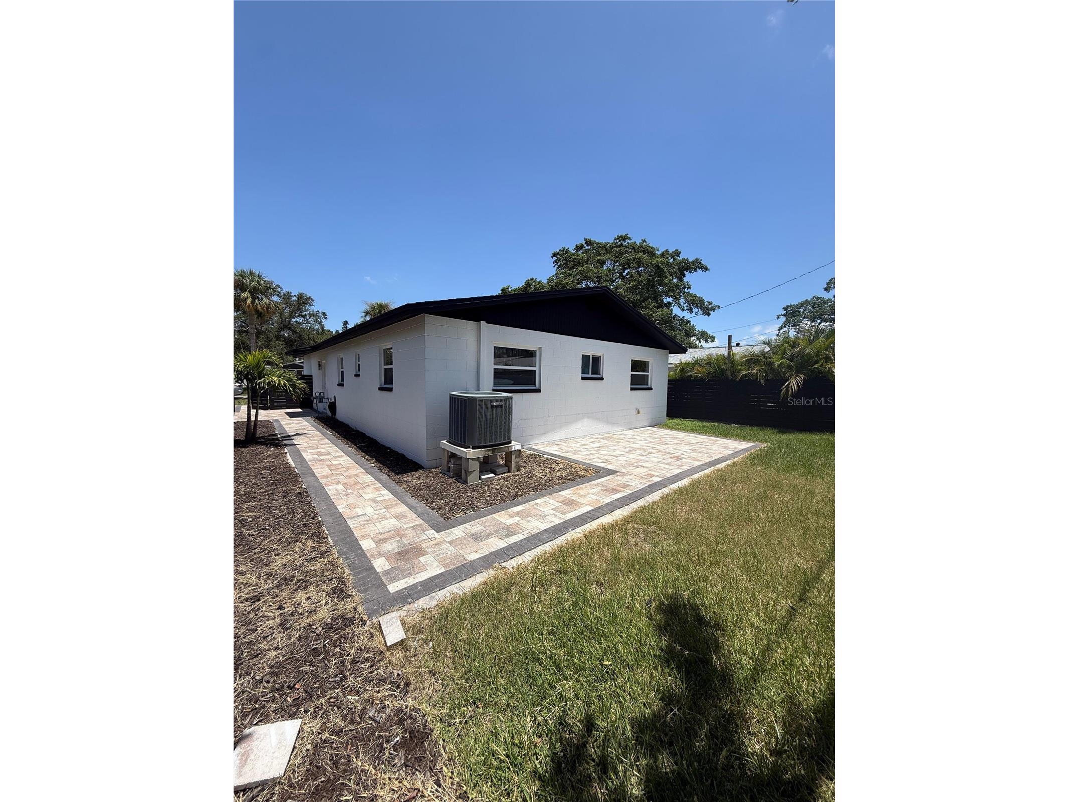 1766 Maryland Avenue NE Saint Petersburg FL 33703 O6391875 image14