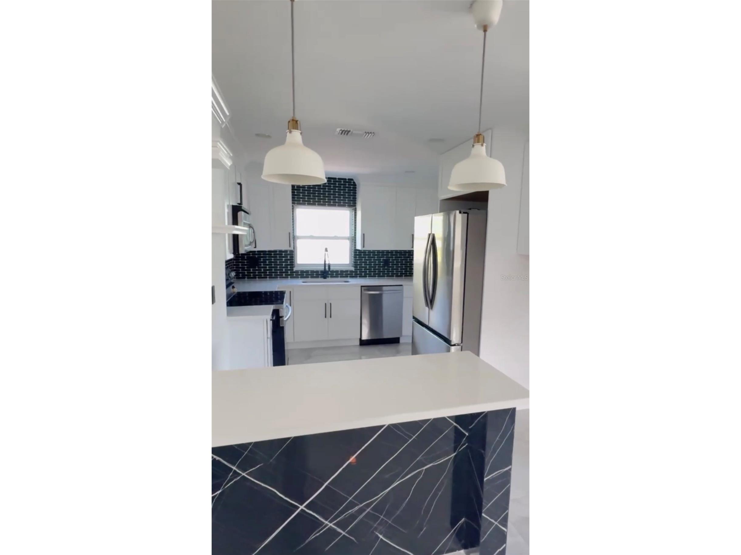 1766 Maryland Avenue NE Saint Petersburg FL 33703 O6391875 image8