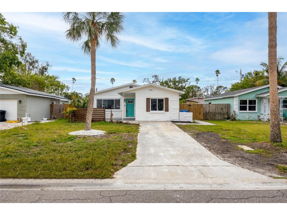 1766 Maryland Avenue NE Saint Petersburg FL 33703 TB8341899 image1