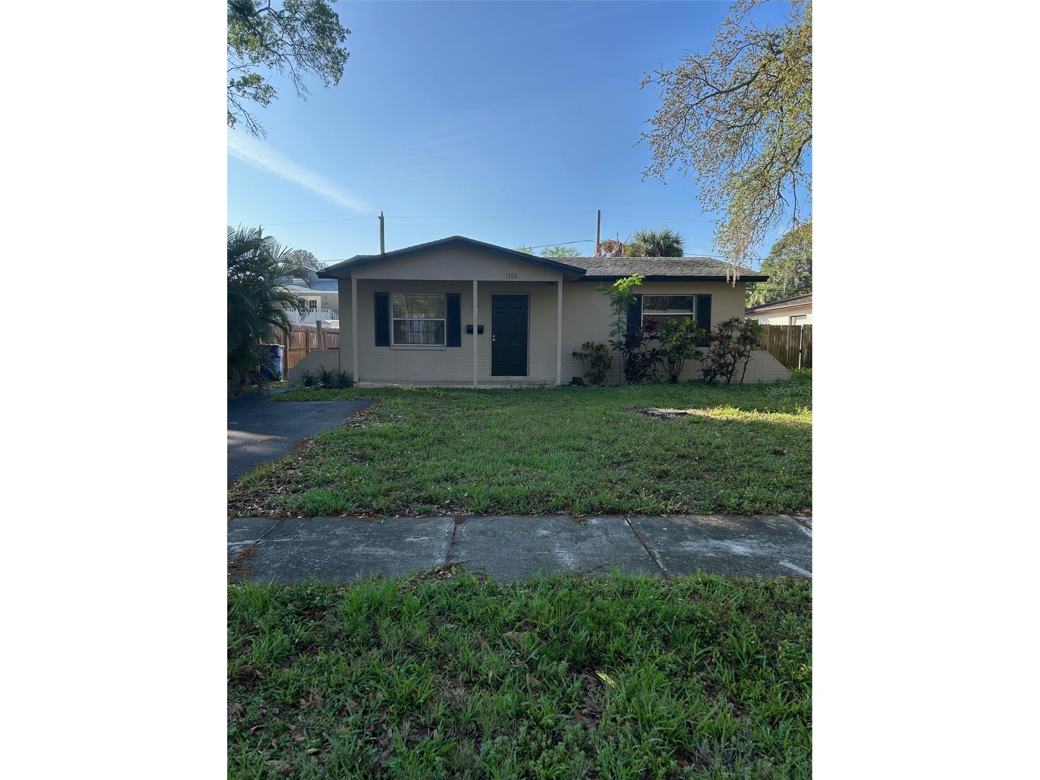 1766 Michigan Avenue NE Saint Petersburg FL 33703 TB8486985 image1
