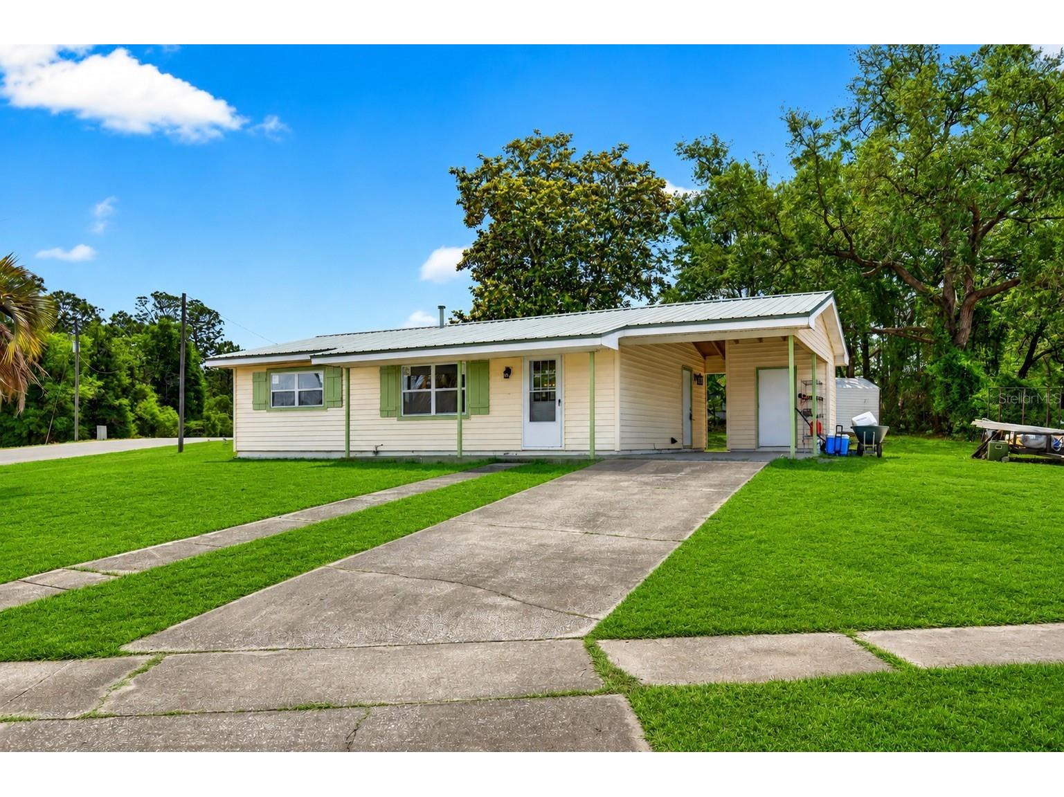 1766 W Gardenia Drive Citrus Springs FL 34434 OM724577 image1