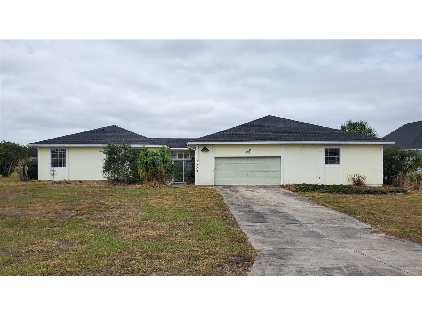 17666 SE 158th Court Weirsdale FL 32195 O6165170 image1