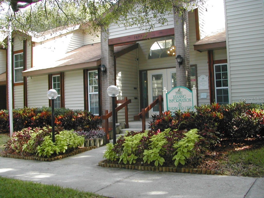 1767 Hampton Lane #208 Palm Harbor FL 34683 U8188025 image1