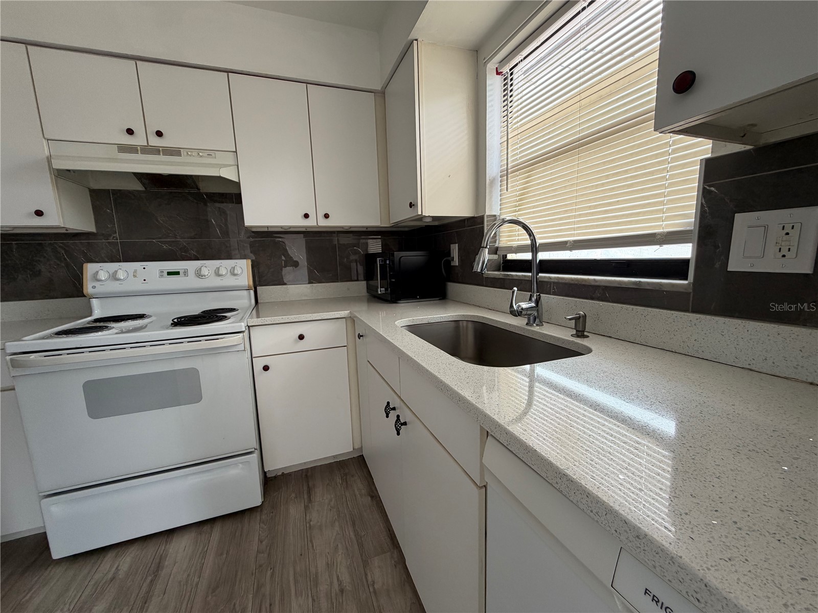 1767 Valencia Avenue Ormond Beach FL 32174 S5149144 image8