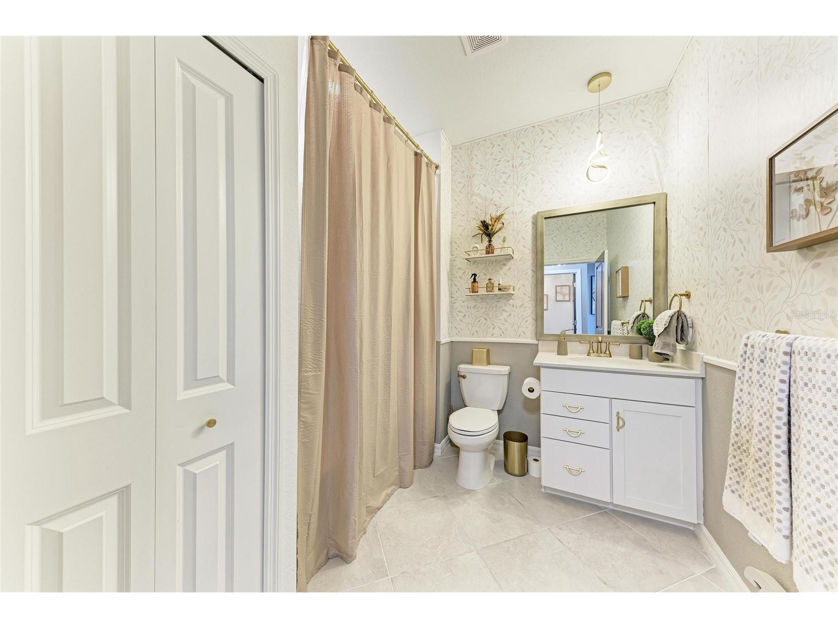 17680 Boracay Court #202 Venice FL 34293 N6144133 image32