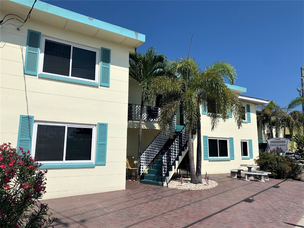 17688 Gulf Boulevard #102 Redington Shores FL 33708 TB8393384 image2