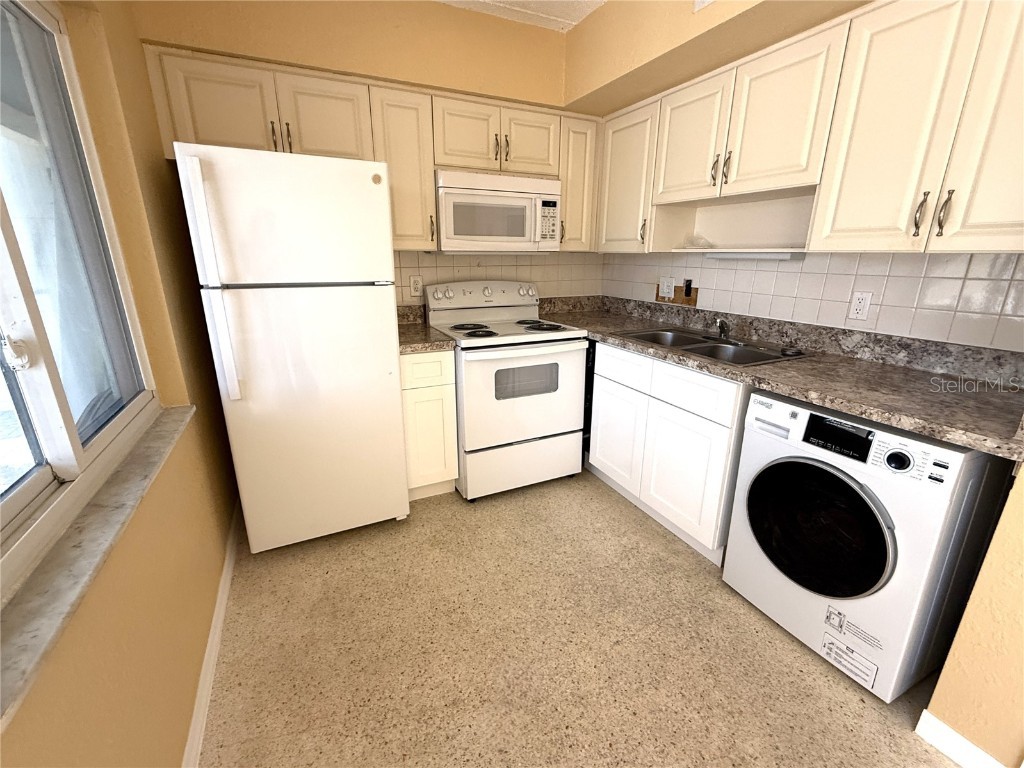 17688 Gulf Boulevard #102 Redington Shores FL 33708 TB8393384 image5