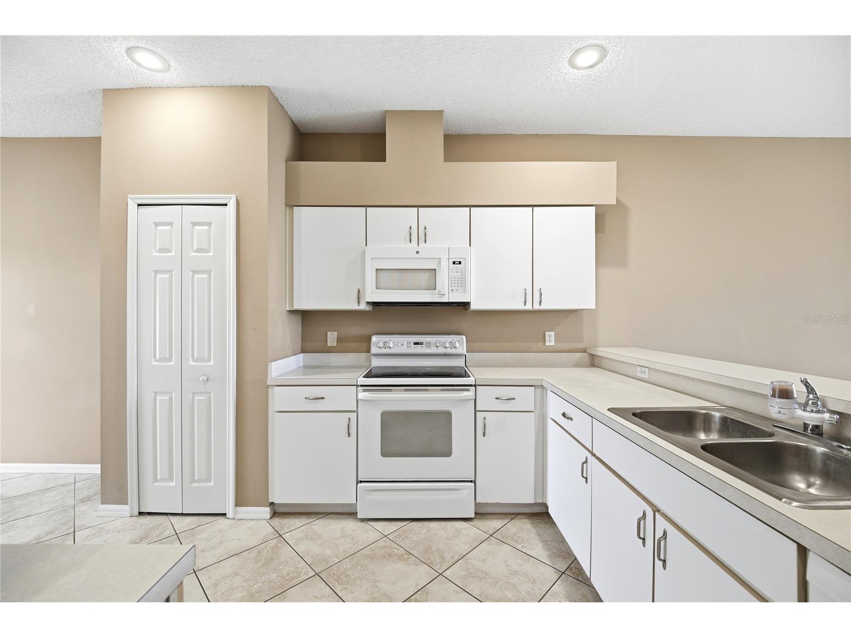 177 Club Villas Lane Kissimmee FL 34744 S5148569 image6