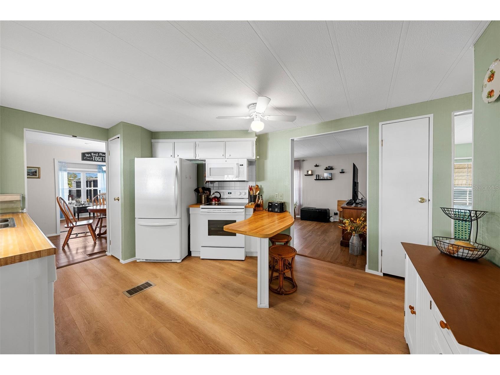 177 S Fiji Circle Englewood FL 34223 C7525467 image4