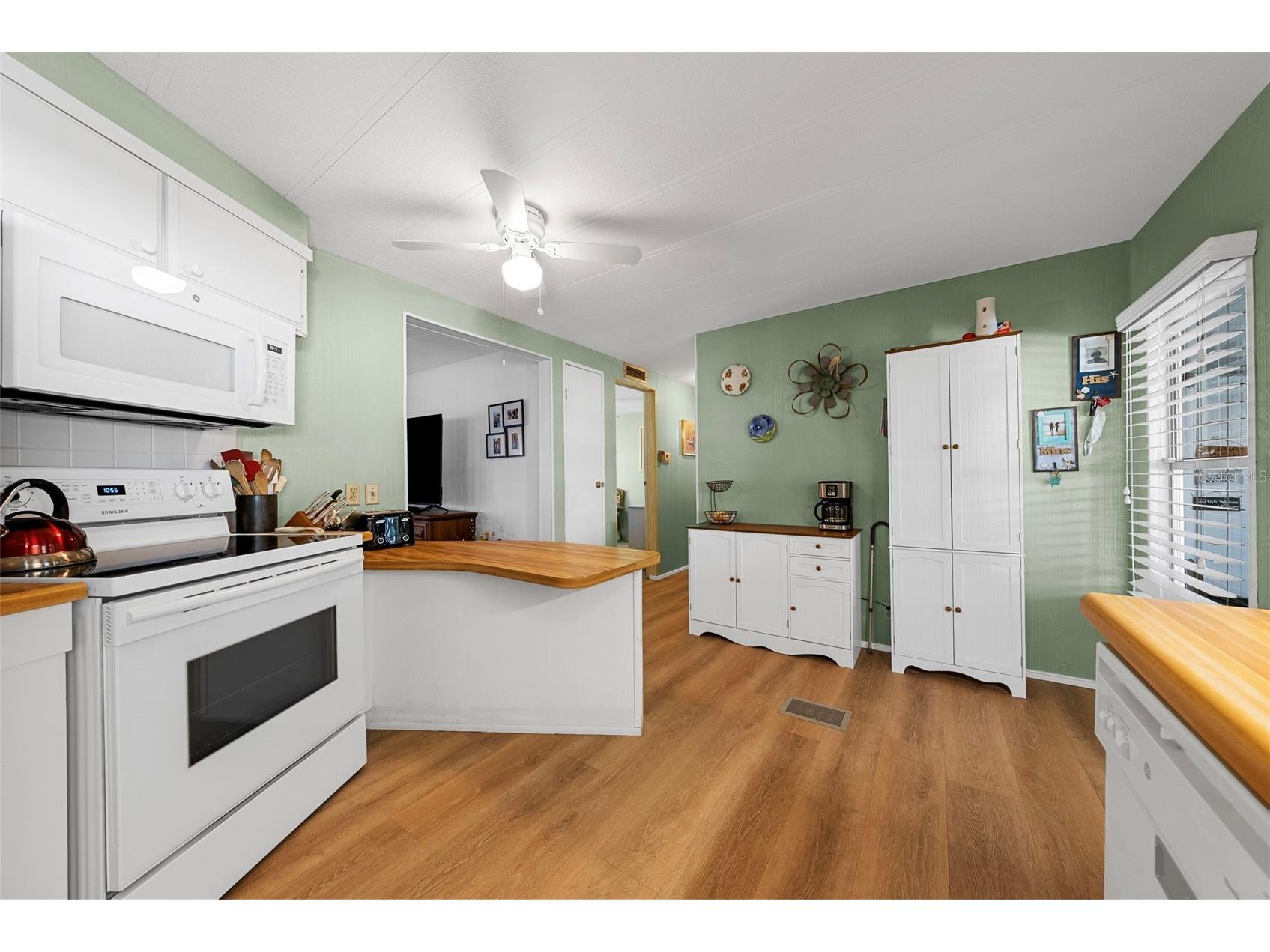 177 S Fiji Circle Englewood FL 34223 C7525467 image8