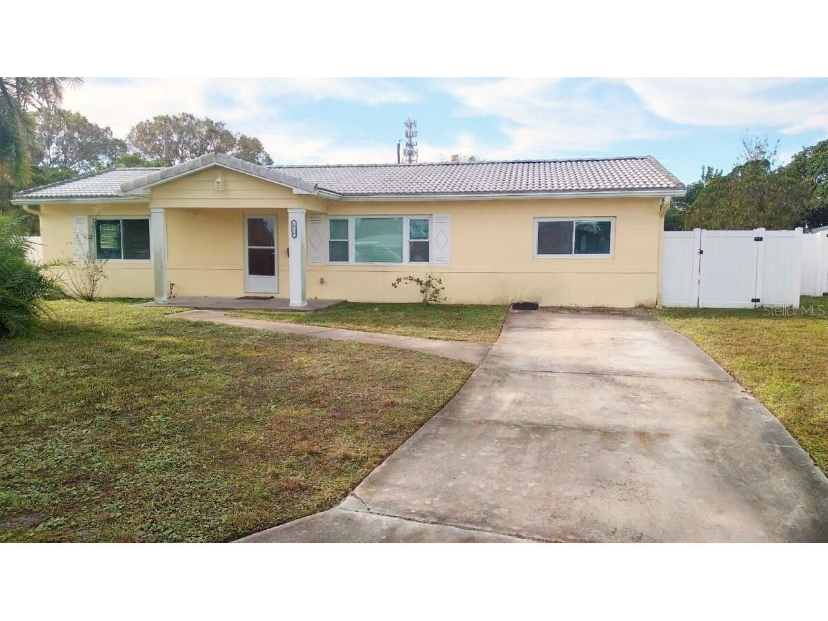 1770 63rd Avenue N Saint Petersburg FL 33702 TB8517599 image1