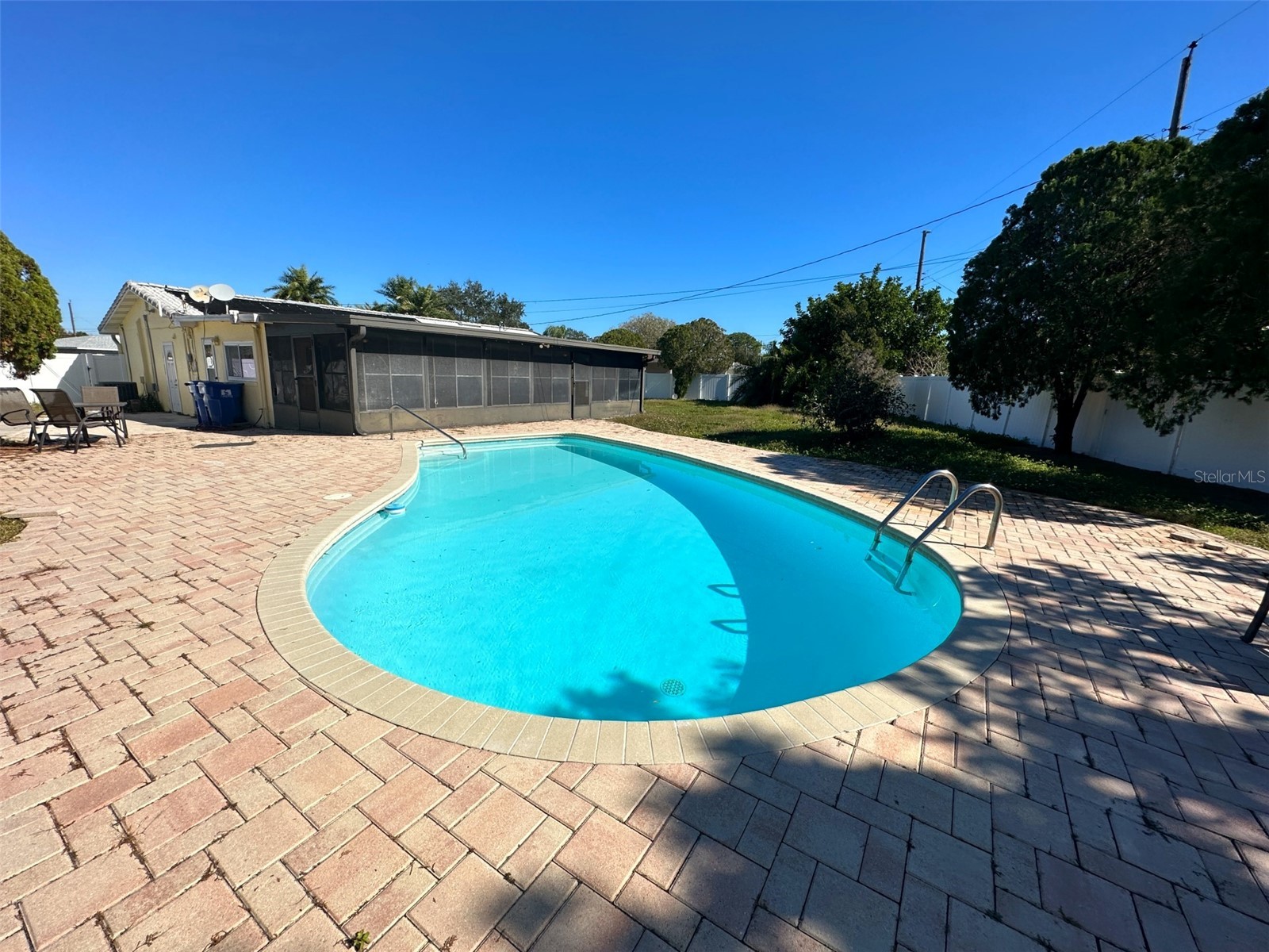 1770 63rd Avenue N Saint Petersburg FL 33702 TB8517599 image2