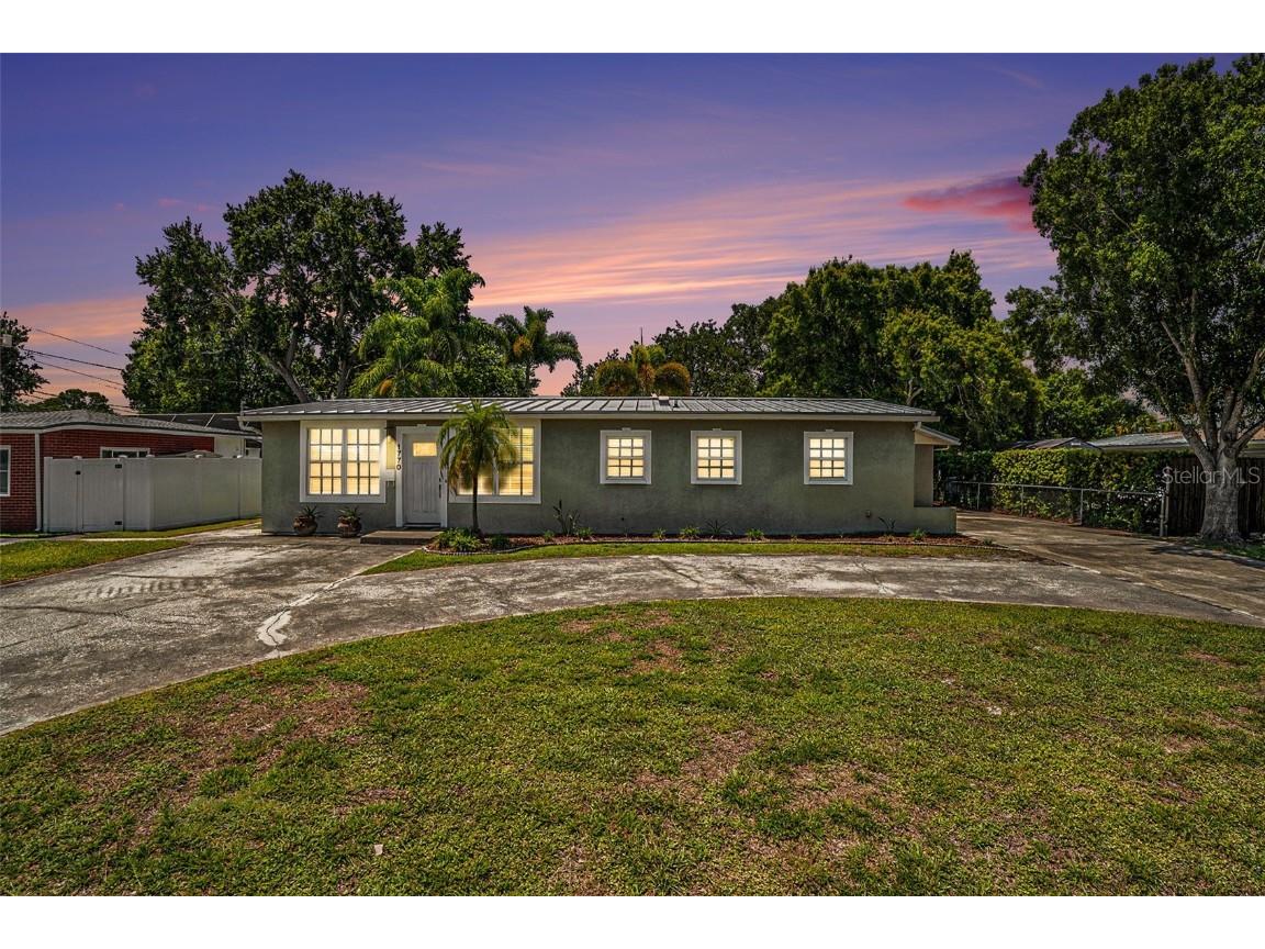 1770 75th Avenue N Saint Petersburg FL 33702 A4628400 image1