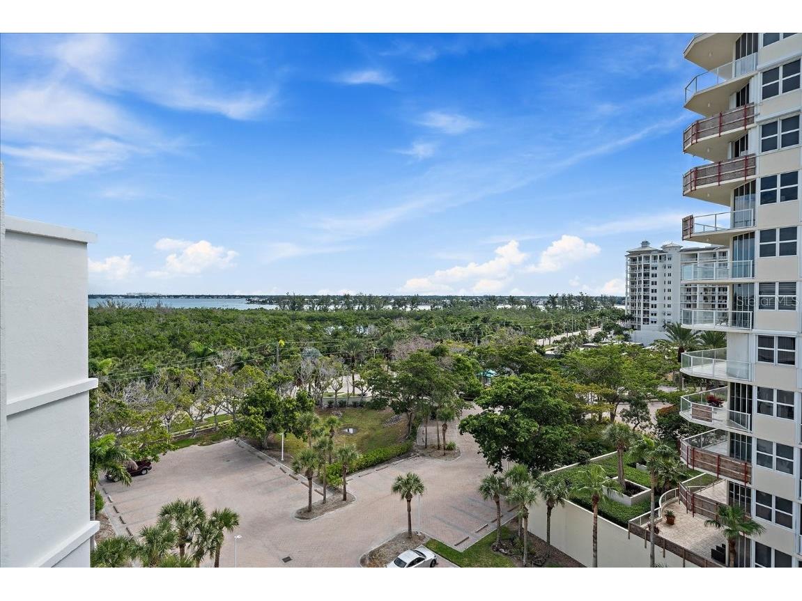 1770 Benjamin Franklin Dr #704 Sarasota FL 34236 A4667504 image25