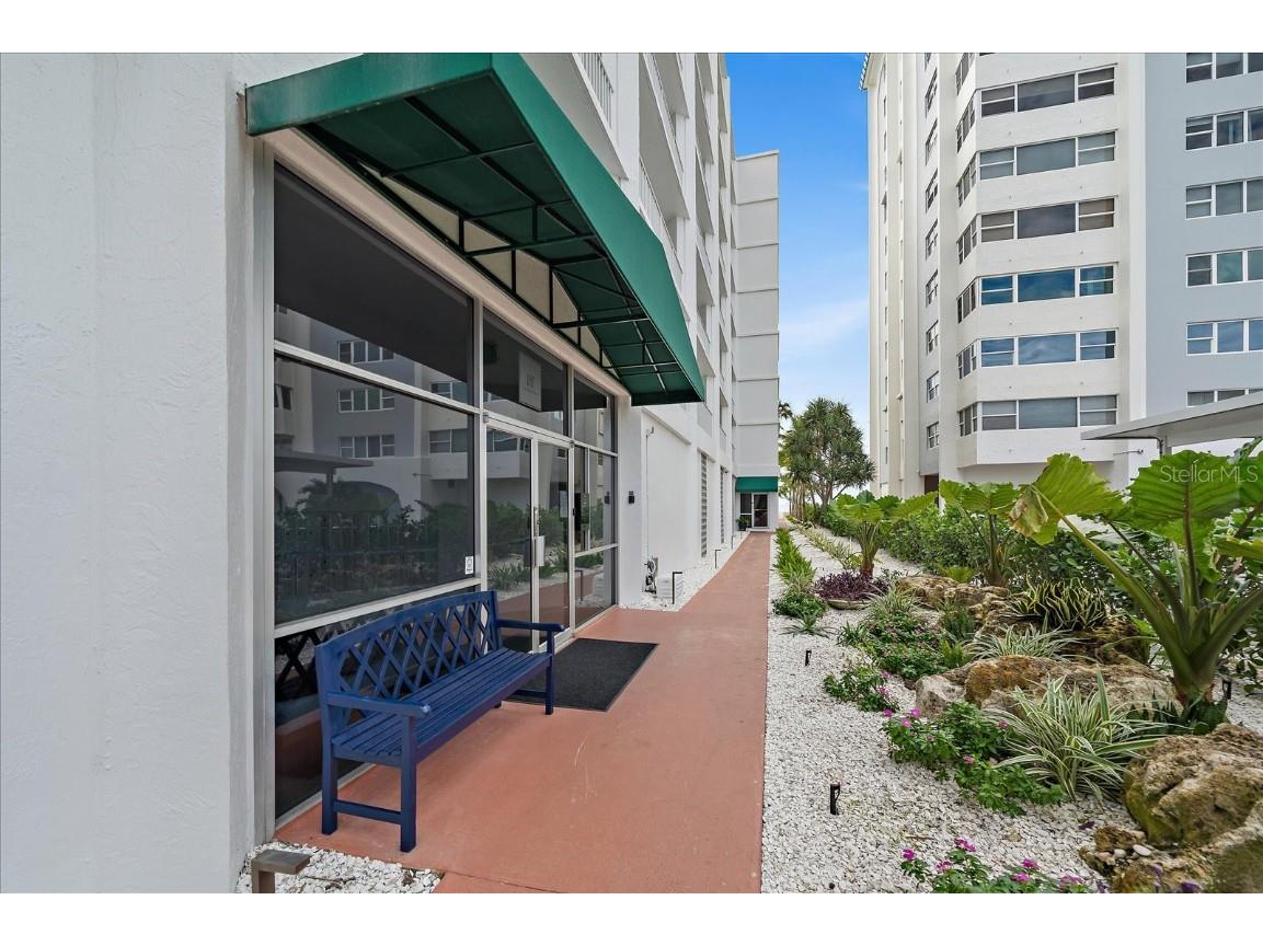 1770 Benjamin Franklin Dr #704 Sarasota FL 34236 A4667504 image48